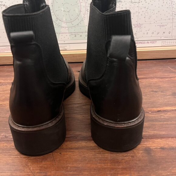 Women's Emanuele Crasto Black Pull on Leather Ankle Boot Sz 9 - Picture 4 of 11